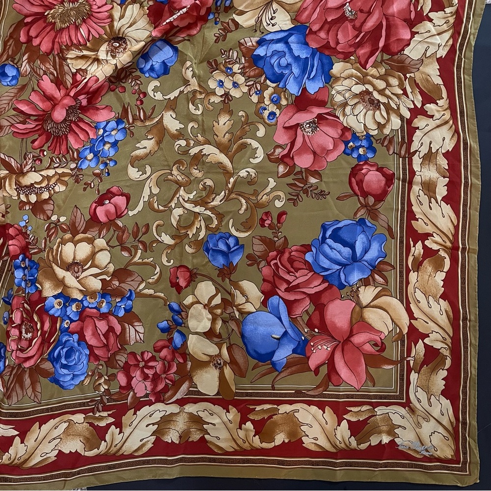 VTG Sara Piattelli 100% Silk Scarf Italy 33” Square Bold Rich Florals Multicolor